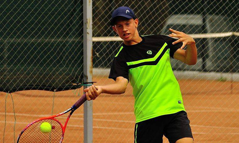 Maxim Cazac s-a calificat în semifinale la dublu la turneul din Dueren