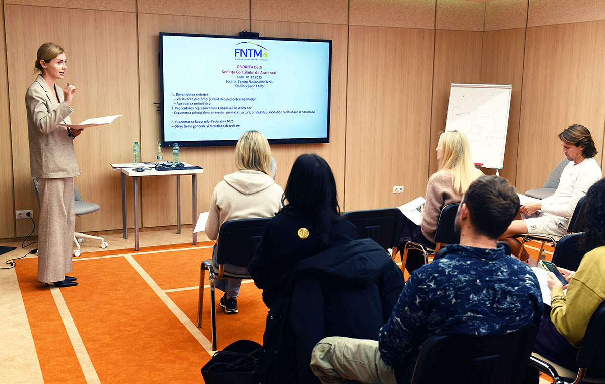 Seminar pentru antrenori la Centrul Național de Tenis
