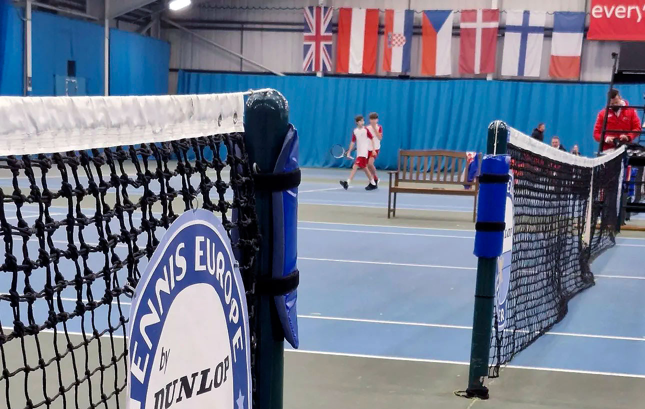 De ce tenisul pe echipe este important pentru dezvoltarea tinerilor jucători